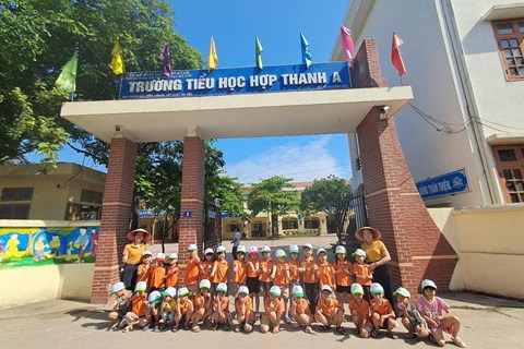 Chuyến tham quan Trường Tiểu học của các bé Trường Mầm Non Hợp Thanh