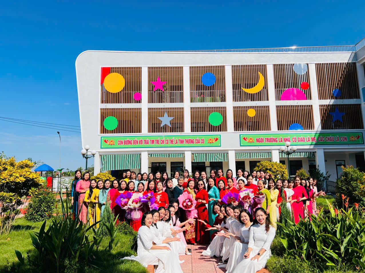 Hình ảnh ngày nhà giáo Việt Nam 20 11