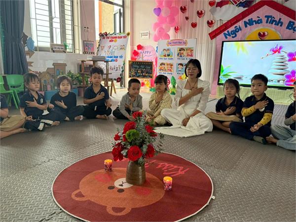 HĐ Thiền của các bạn 5 tuổi A2